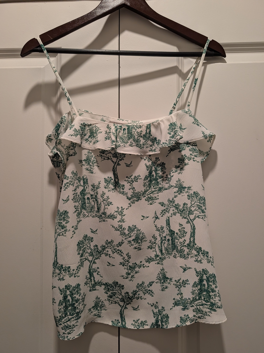 H&M Women’s Ruffle-Neck Spaghetti Strap Top - Green Toile Print Size 6